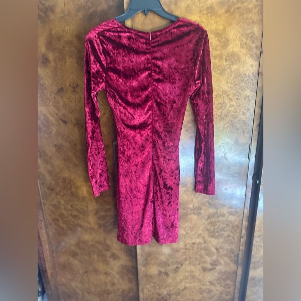 SHEIN Red Velvet Long Sleeve Bodycon Dress - Picture 4 of 6